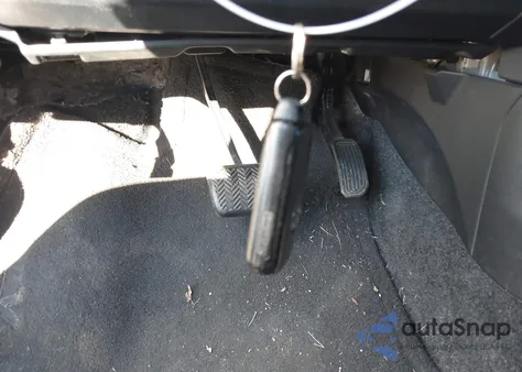 2015 Toyota Prius V Four z USA, uszkodzony, nr VIN JTDZN3EU1FJ033372